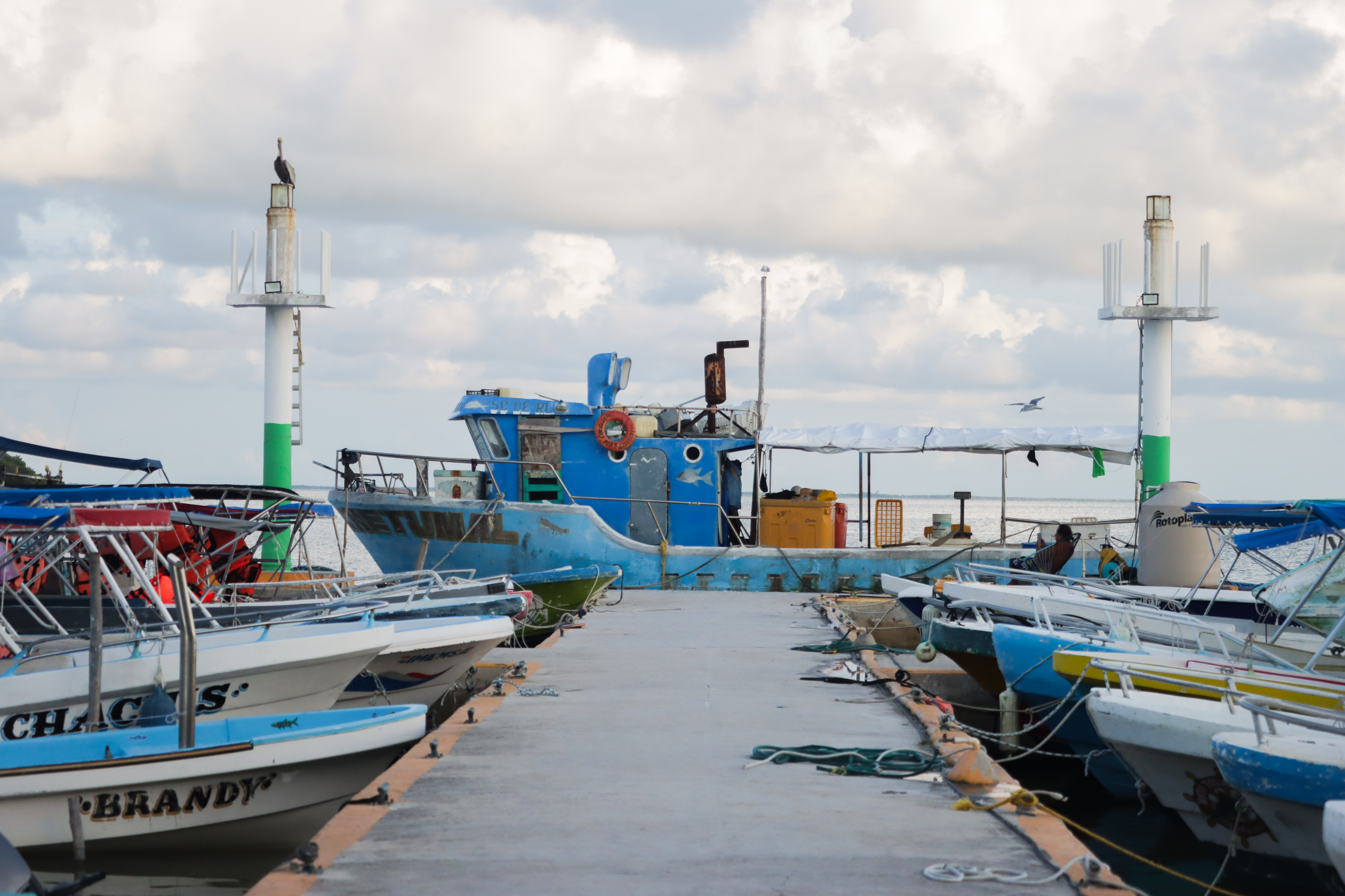 Pescadores y guías locales de Holbox